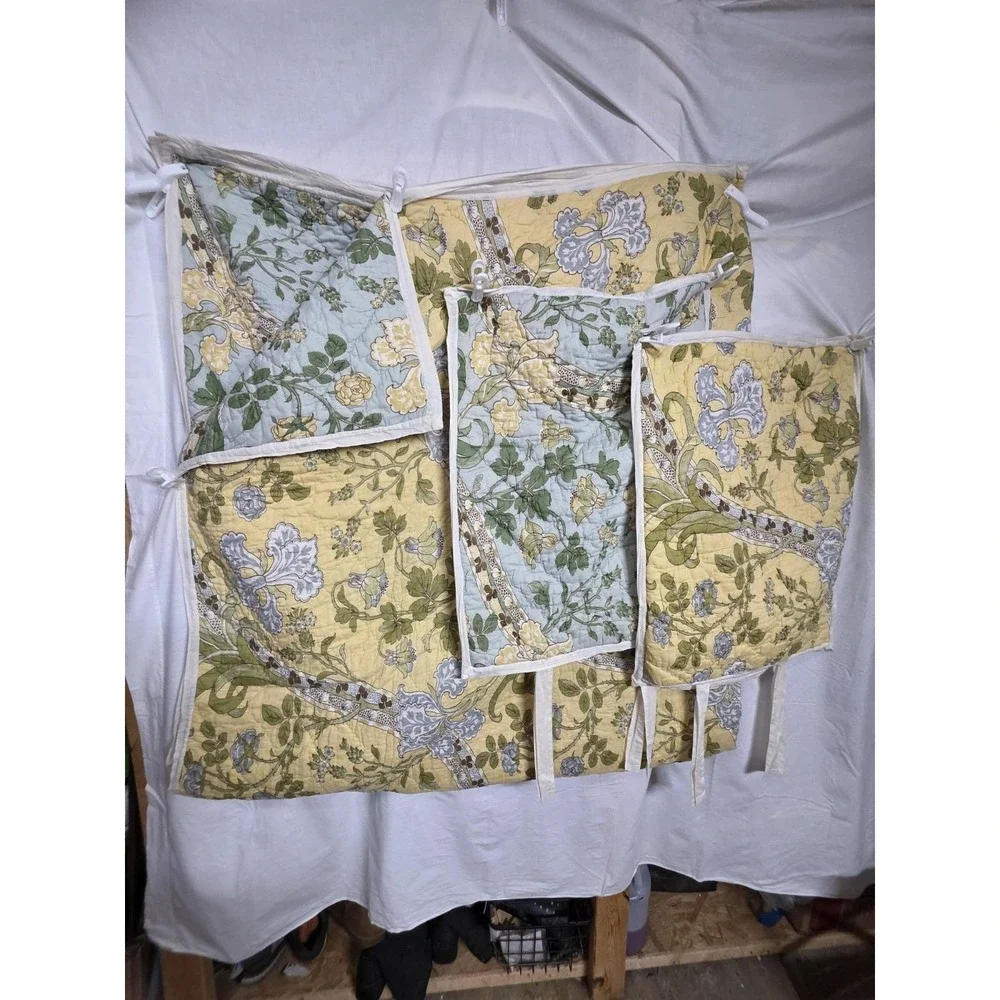Pottery Barn Queen Quilt 93x89 Reversible Floral Yellow Blue + 2 Standard Shams